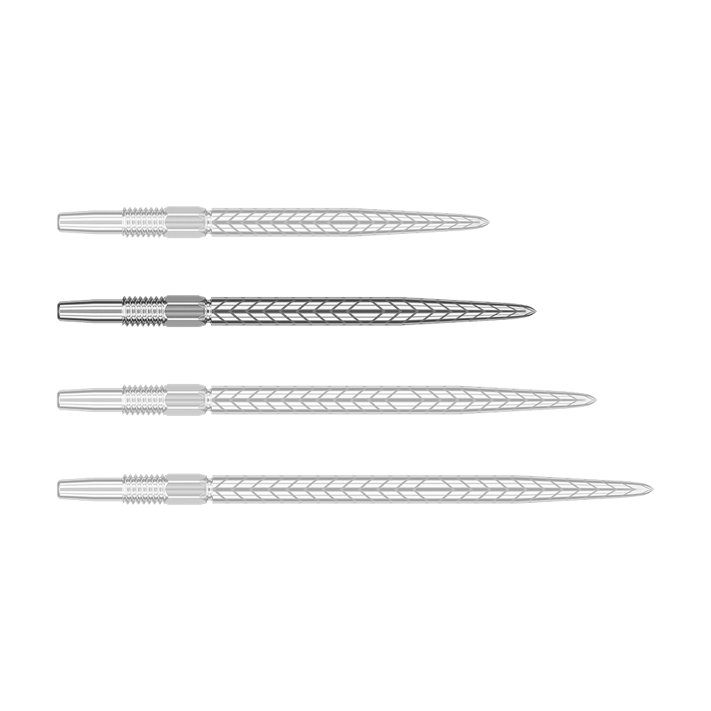 Auf dem Bild sind vier silberne Dartspitzen in einer Reihe zu sehen. Sie haben ein geometrisches Muster und eine geriffelte Befestigung.