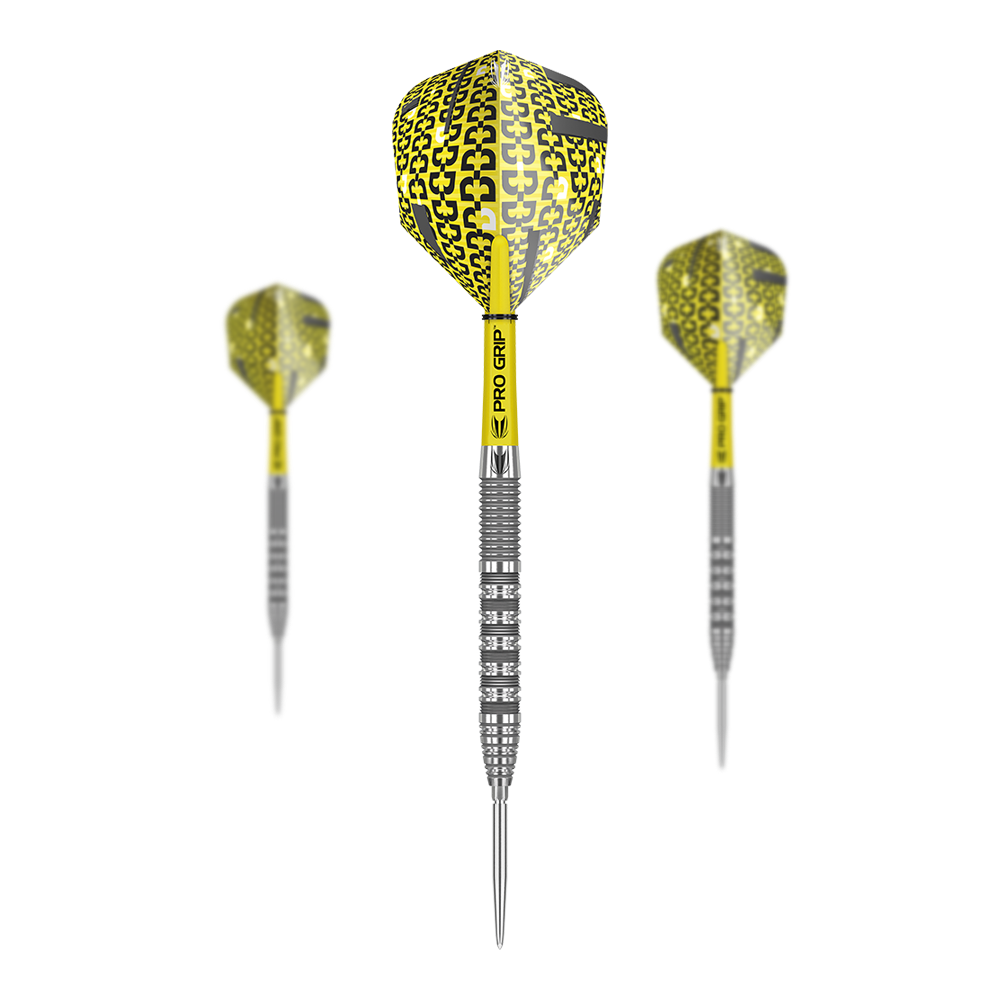 Target Bolide 01 Swiss Point Steeldarts Das Bild zeigt drei Target Bolide 01 Swiss Point Steeldarts mit gelben Flights und silbernen Spitzen. Die Darts haben einen auffälligen, schwarz-gelben Aufdruck und einen silbernen, geriffelten Schaft.