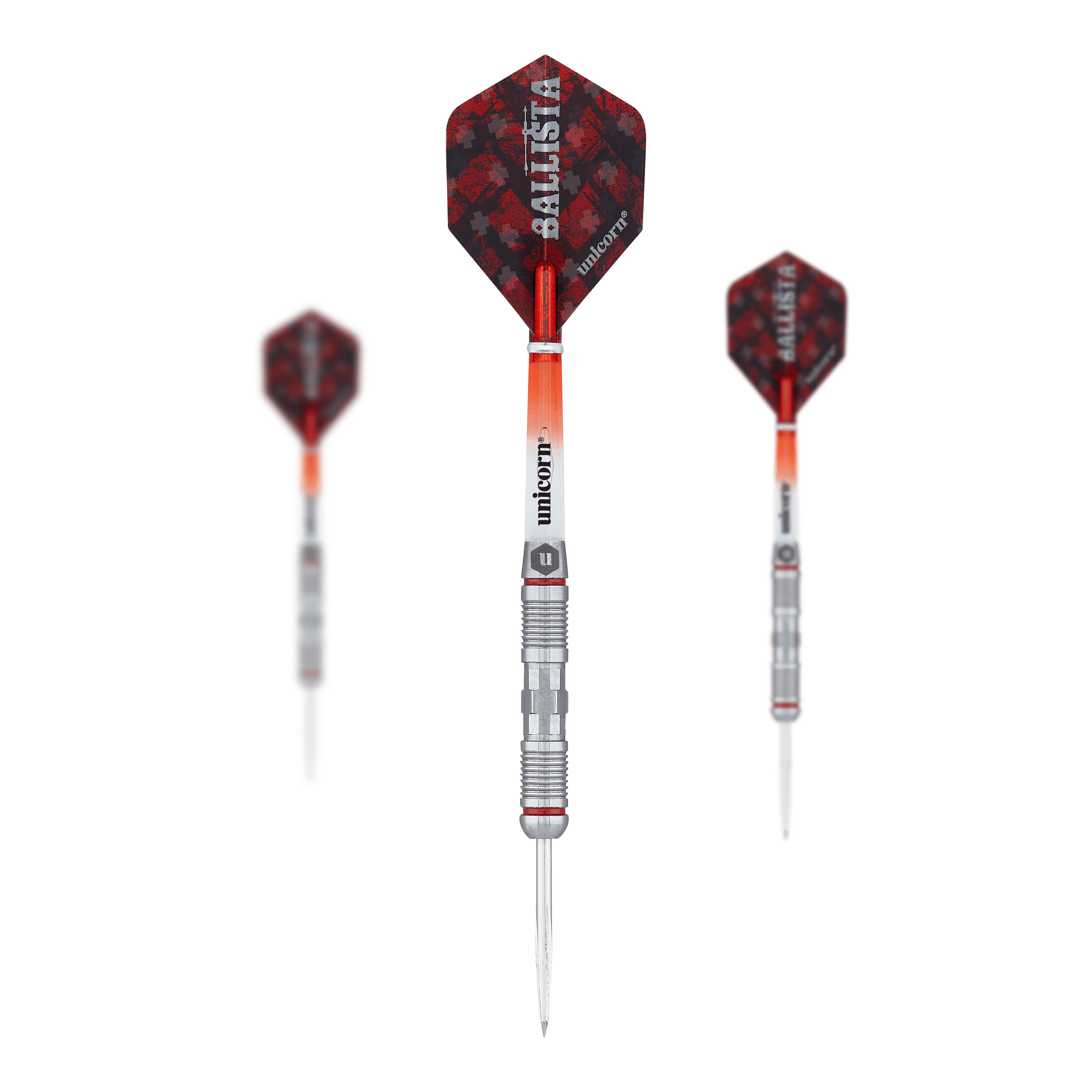 Unicorn Ballista Style 2 Steeldarts Auf dem Bild sind drei Steeldarts des Produkts "Unicorn Ballista Style 2" zu sehen. Die Darts haben rot-schwarze Flights und silberne Spitzen mit einem gerillten Schaft.