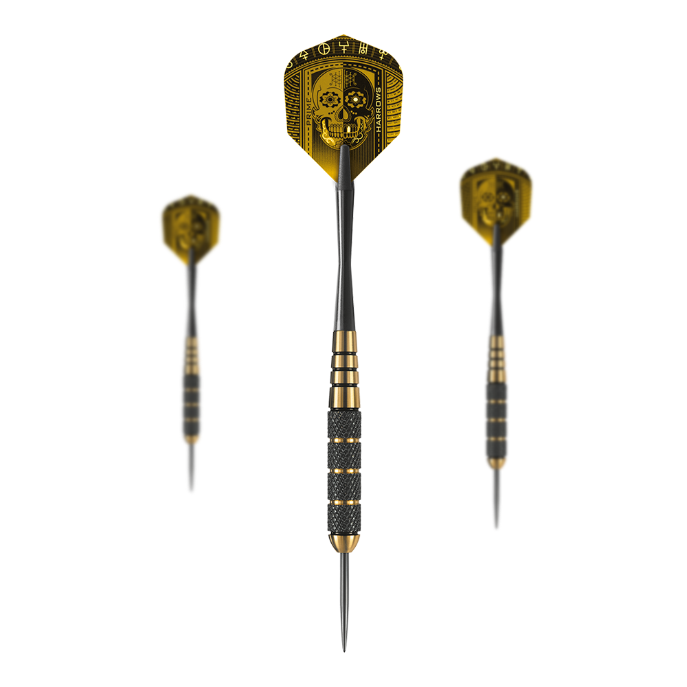 Harrows Voodoo Brass Steeldarts Das Bild zeigt drei Harrows Voodoo Brass Steeldarts mit auffälligen schwarzen und goldenen Details. Auf den Flights ist ein Totenkopf-Muster abgebildet.