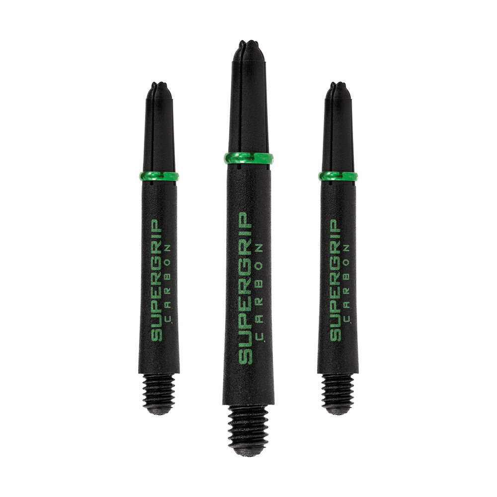 HR361_Harrows_Supergrip_Carbon_Shafts_Gr-n_40mm_1IIOSq6HkOpIu5 Das Bild zeigt drei schwarze Harrows Supergrip Carbon Shafts mit grünen Akzenten. Sie sind in unterschiedlichen Längen angeordnet und für Dartpfeile gedacht.