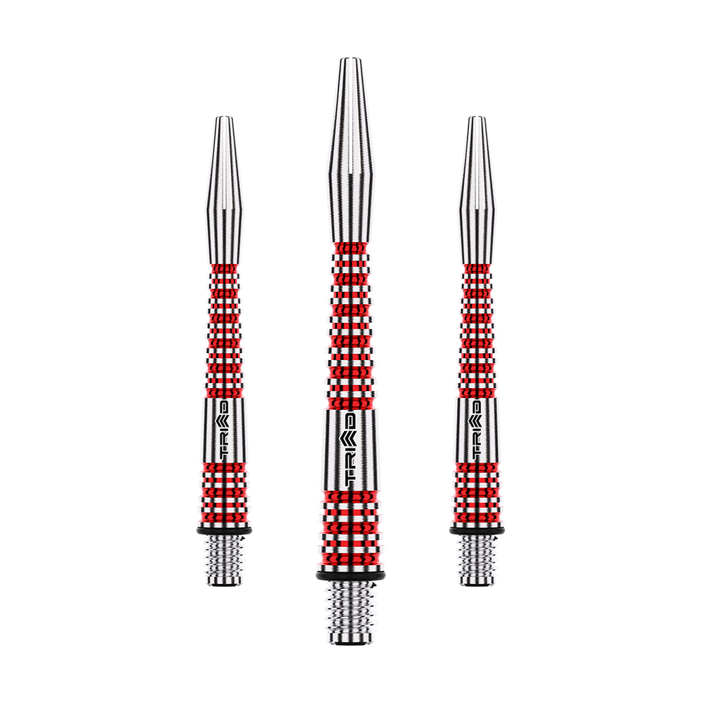 Das Bild zeigt drei silber-rote Aluminium Dart Shafts. Sie sind länglich, strukturiert und haben Schraubgewinde an beiden Enden.
