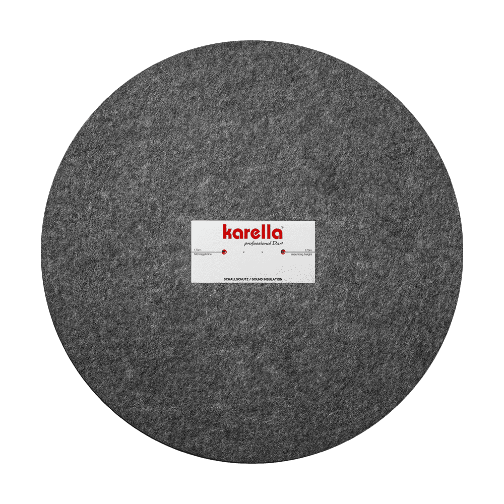 811501_Karella_Schallschutz_f-r_Steeldartboards_3 Das Bild zeigt den Schallschutz "Karella" für Steeldartboards mit integriertem Surround Auffangring. Es handelt sich um eine große, runde, graue Matte mit einem weißen Karella-Logo in der Mitte.