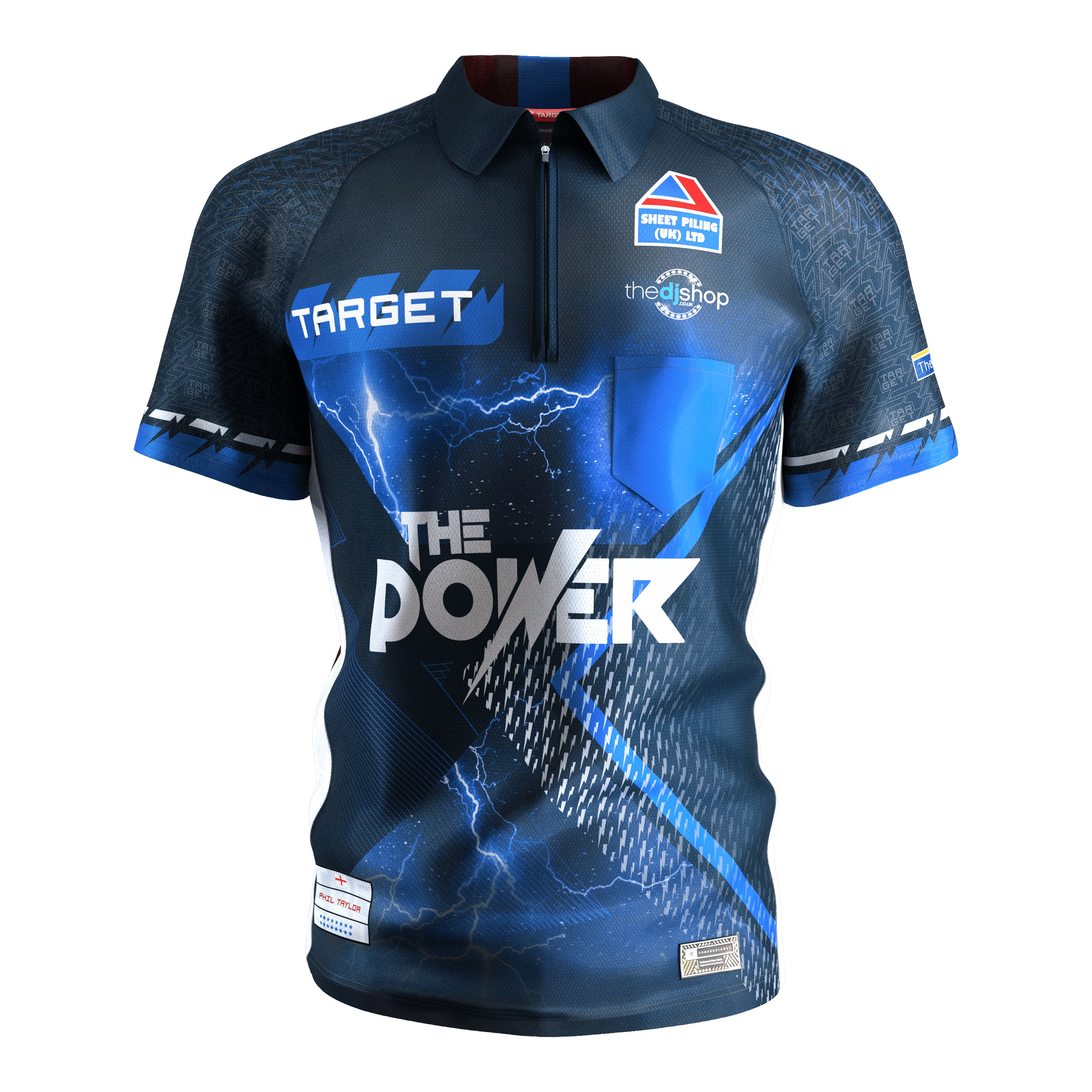 Target Coolplay Phil Taylor 2025 Dartshirt Das Bild zeigt das "Target Coolplay Phil Taylor 2025 Dartshirt" in dunklem Blau mit auffälligen Blitz- und Schriftzug-Designs. Auf der Vorderseite stehen die Worte "THE POWER" und verschiedene Logos.