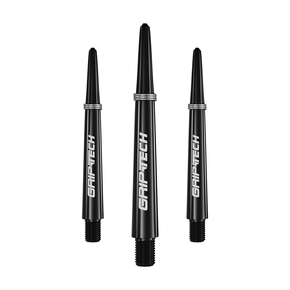 GOAT Griptech Shafts - Schwarz Das Bild zeigt drei schwarze Dart-Schäfte mit der Aufschrift "GRIPTECH" in weißer Farbe. Sie sind schlank geformt und haben silberne Ringe am oberen Ende.