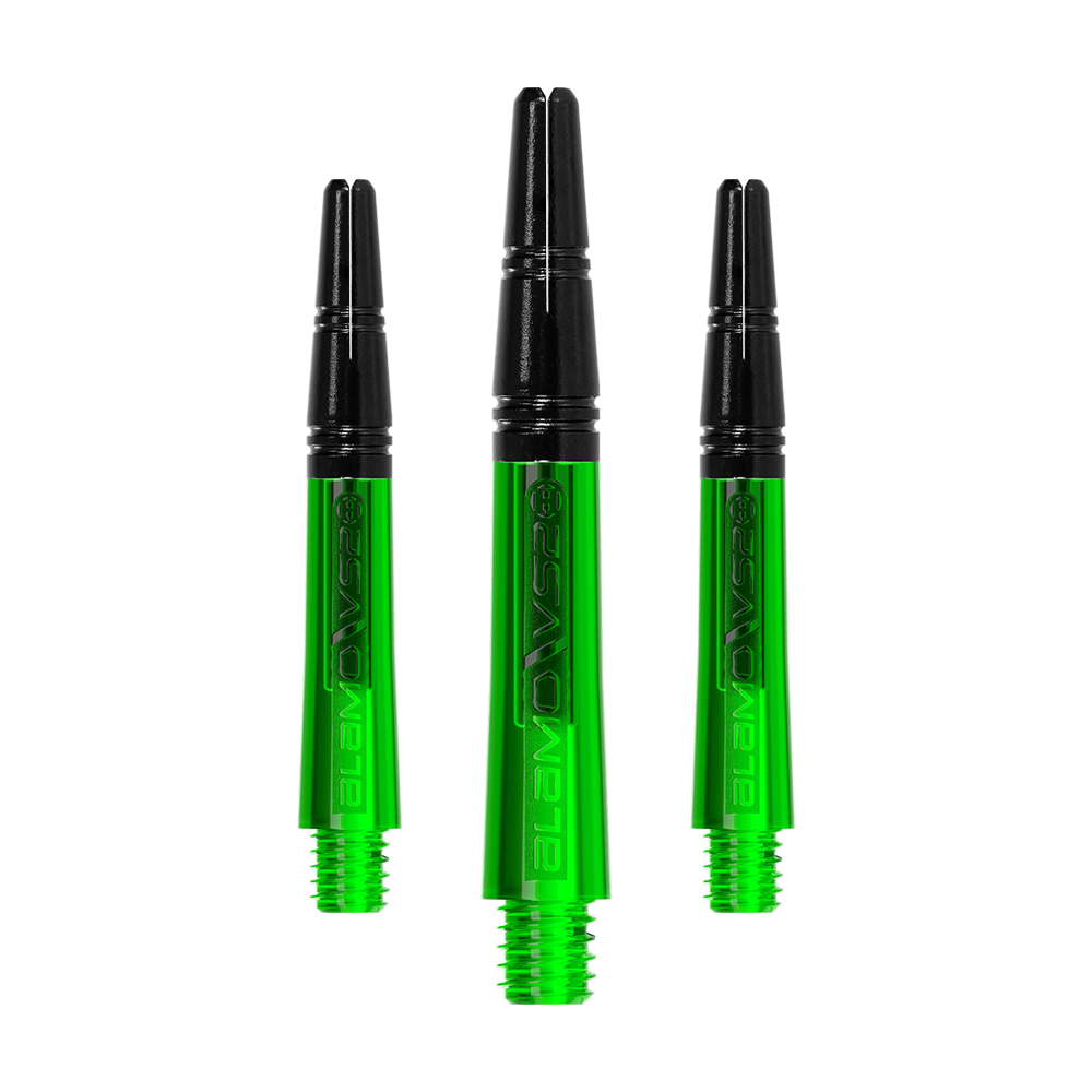 Das Bild zeigt drei grüne und schwarze Dartschäfte in einer Reihe. Die Schäfte haben ein glänzendes grünes Unterteil und ein schwarzes Oberteil.