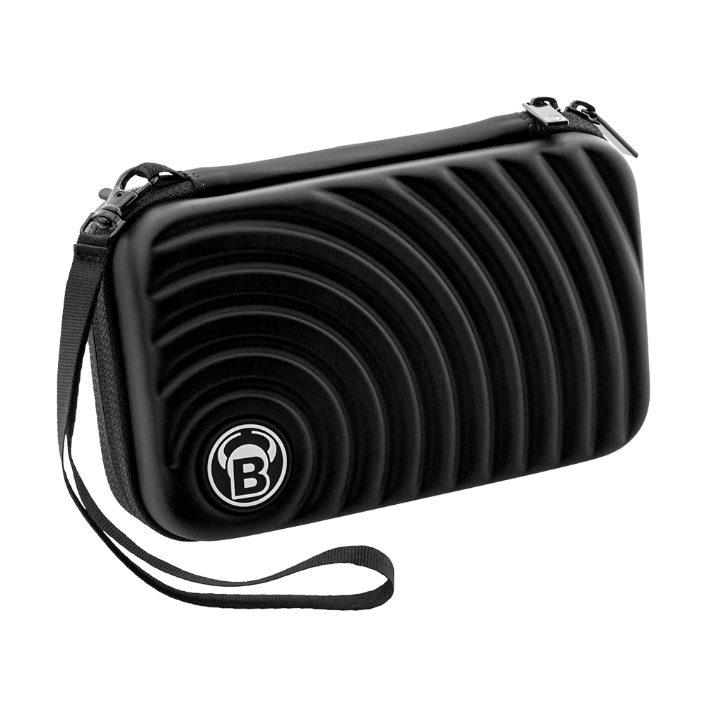 Die Abbildung zeigt das Produkt "Bulls Orbis XL Dartcase". Das Etui ist schwarz, hat ein wellenförmiges Design und einen Tragegurt.