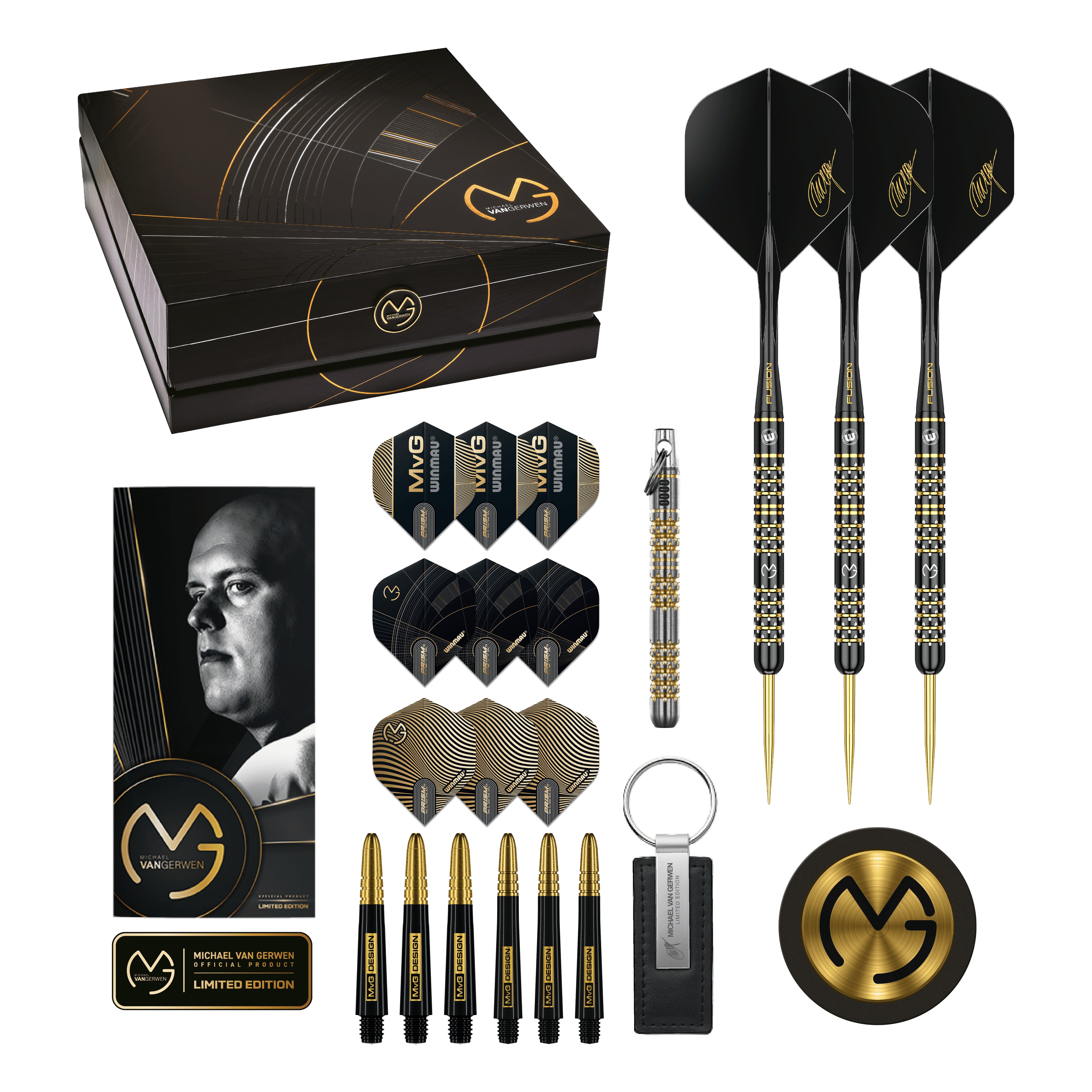 Das Bild zeigt das "Winmau Michael Van Gerwen 5-Year-Anniversary Limited Edition Steeldarts - 22,5g" Set mit drei Darts, Ersatzteilen und exklusiven Accessoires. Alles ist in einer edlen Geschenkbox mit gold-schwarzem Design verpackt.
