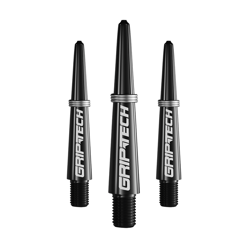 GOAT Griptech Shafts - Schwarz Das Bild zeigt drei schwarze Dartschäfte mit der Aufschrift „GRIPTECH“. Sie sind in einer Reihe angeordnet und haben silberne Ringe am oberen Ende.