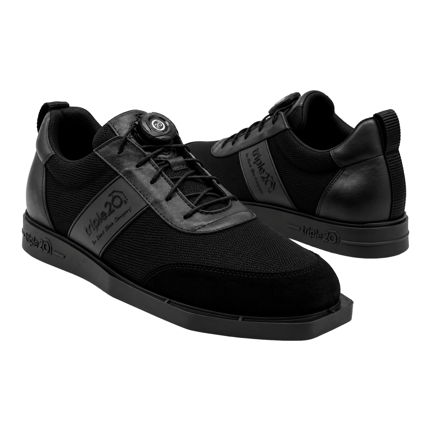 Triple20 Dartschuhe Textil mit Drehverschluss - Schwarz Das Produkt zeigt die Triple20 Dartschuhe Textil mit Drehverschluss - Schwarz. Es handelt sich um Sportschuhe für Darts.