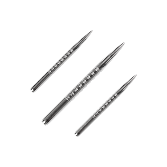 57781_Bulls_GP3_Steeldartspitzen_Silber_34mm_1 Das Bild zeigt drei silberne Steeldartspitzen des Modells Bulls GP3. Sie haben eine gerändelte Oberfläche und sind spitz zulaufend.