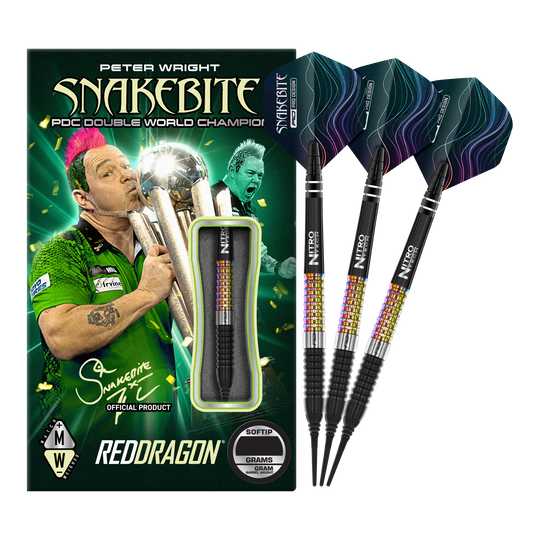 Red Dragon Peter Wright Corra Softdarts - 18g Das Bild zeigt das Produkt "Red Dragon Peter Wright Corra Softdarts - 18g" mit einer farbenfrohen Verpackung. Drei Softdarts mit buntem Griff und schwarzen Spitzen sind daneben abgebildet.