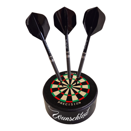 Gezeigt wird ein Artikel mit dem Dateinamen 765_McDart_Mini_Precision_Dartboard_Darthalter_1_WeatherSunday. Das Produkt gehört vermutlich zur Kategorie Dartboard-Halterungen.