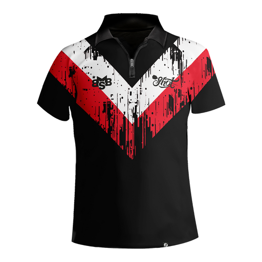 Shot Michael Smith White Stripe Dartshirt Dieses Bild zeigt das "Shot Michael Smith White Stripe Dartshirt". Das Shirt ist schwarz mit auffälligen roten und weißen Streifen im V-Design und hat einen kurzen Reißverschluss am Kragen.