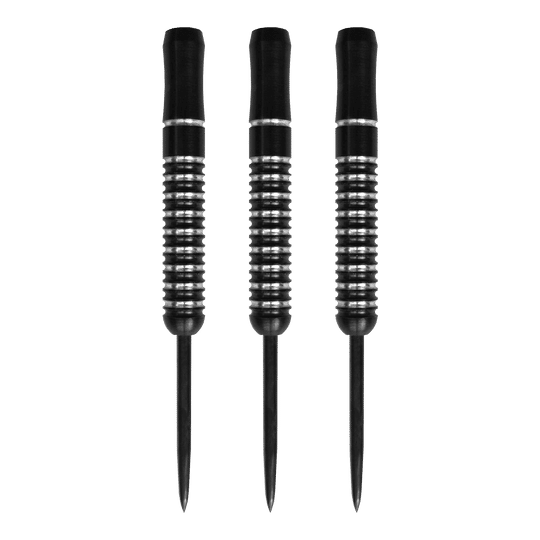 Auf dem Bild sind drei McDart Void Steeldart Barrels mit einem Gewicht von 23g zu sehen. Die Darts sind schwarz mit silbernen Rillen und haben eine schlichte, moderne Optik.