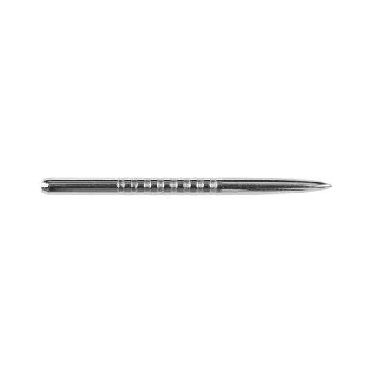 57782_Bulls_GP3_Steeldartspitzen_Silber_38mm_2 Das Bild zeigt eine silberne Steeldartspitze des Modells "Bulls GP3". Die Spitze ist schmal und hat mehrere feine Rillen zur besseren Griffigkeit.