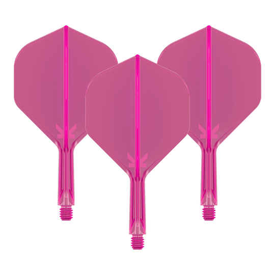 Das Bild zeigt drei pinkfarbene Dart-Flights mit Schäften. Sie sind nebeneinander angeordnet und haben eine neonpinke Farbe.