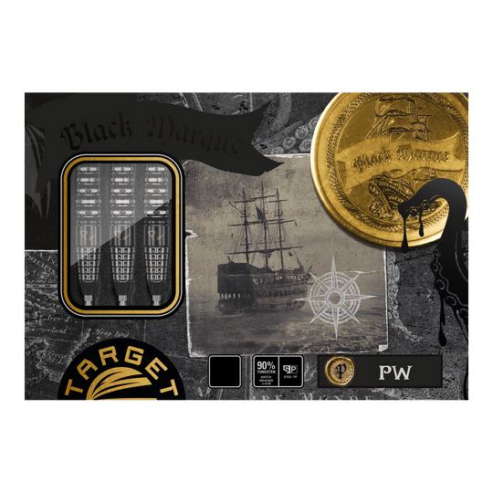 Das Bild zeigt die Verpackung der "Target Japan Black Marque PW Swiss Point Steeldarts". Auf der Verpackung sind drei Darts, ein Segelschiff und ein goldener Münzmotiv abgebildet.