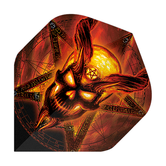 Alchemy Burning Temple No2 Standard Flights Das Bild zeigt einen Dartflight mit einem brennenden, dämonischen Schädel und einem Pentagramm im Hintergrund. Die Farben sind hauptsächlich in Rot-, Orange- und Gelbtönen gehalten, was das feurige Design betont.