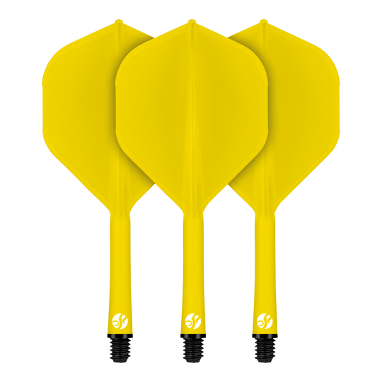 Das Bild zeigt drei gelbe Dartflights des Produkts "Shot Flight Deck No2 Standard Flight-System". Sie sind nebeneinander aufgestellt und haben ein einheitliches Design.