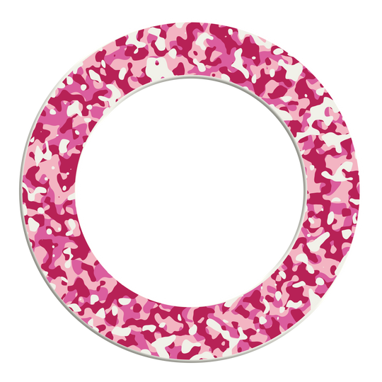 McDart Camo Dartboard Surround Bild zeigt DBS-CAMO5 McDart Camo Dartboard Surround in Pink. Das Produkt ist rund und eignet sich als Schutz für Dartboards.
