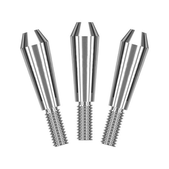 562_Harrows_Colette_Shafts_Ersatztops_1 Das Bild zeigt drei silberne Ersatzaufsätze für Harrows Colette Shafts. Sie sind aus Metall und haben ein Schraubgewinde am unteren Ende.