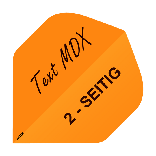 MD-404_2-Seitig_Bedruckte_Flights_Wunschtext_MDX_Orange_Standard_1 Das Bild zeigt einen orangefarbenen Dart-Flight mit dem Aufdruck „Text MDX“ und „2-SEITIG“. Es handelt sich um ein Beispiel für individuell bedruckbare Flights des Produkts „10 Satz Bedruckte Flights 2-Seitig - Wunschtext - MDX Standard“.