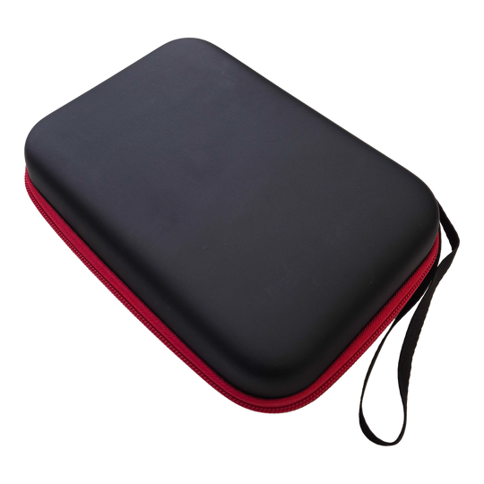 McDart System-4 Dartcase Auf dem Bild ist ein Dartcase in Schwarz abgebildet. Das Etui dient zum sicheren Transport von Dart-Pfeilen.