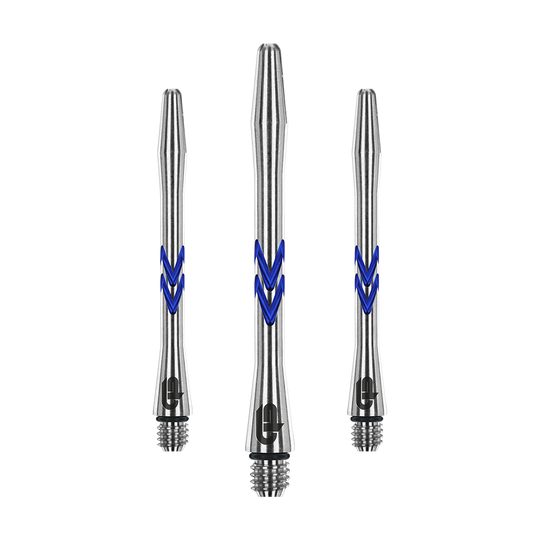 C643_Red_Dragon_Gerwyn_Price_V-Groove_Aluminium_Shafts_Blue_46mm_1 Das Bild zeigt drei silberne Aluminium-Dartschäfte mit blauen V-förmigen Rillen. Es handelt sich um das Produkt "Red Dragon Gerwyn Price V-Groove Blue Aluminium Shafts".