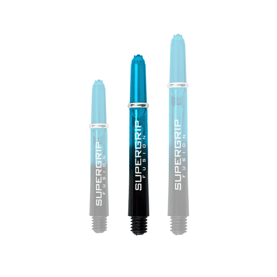 HR346_Harrows_Supergrip_Fusion_Shafts_Aqua_40mm_1G9zq1ZOJ46kl9 Das Bild zeigt drei Harrows Supergrip Fusion Shafts in der Farbe Aqua. Die Shafts sind halb transparent blau und schwarz und haben den Aufdruck "SUPERGRIP FUSION".