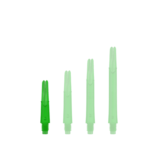Auf dem Bild sind vier grüne, gerade Dartschäfte in unterschiedlichen Längen zu sehen. Sie stehen nebeneinander und haben eine transparente Optik.
