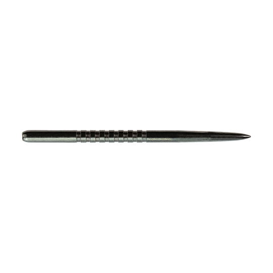 Das Bild zeigt eine schwarze Steeldartspitze des Produkts "Bulls GP3". Die Spitze ist aus Metall und hat mehrere feine Rillen im mittleren Bereich.