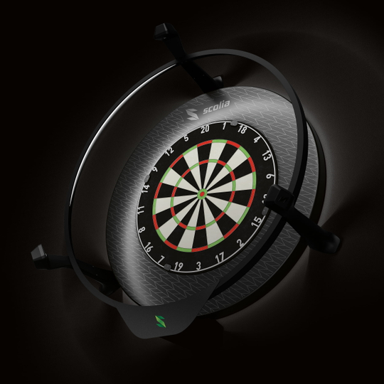 Scolia Stealth Dartboard Surround Hier sieht man das Scolia Stealth Dartboard Surround. Es dient als Schutz und Rahmen für eine Dartscheibe.