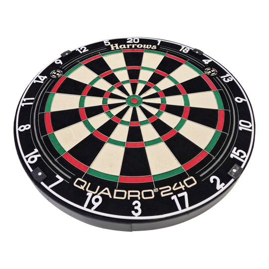 Harrows Quadro 240 Steeldartboard Das Bild zeigt das Steeldartboard "Harrows Quadro 240". Die Dartscheibe ist rund und in verschiedene farbige Segmente unterteilt.