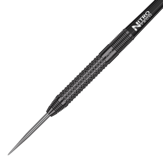 Red Dragon T-800 Steeldarts Das Bild zeigt einen Red Dragon T-800 Steeldart. Der Dartpfeil hat ein schwarzes, strukturiertes Griffstück und eine scharfe Metallspitze.
