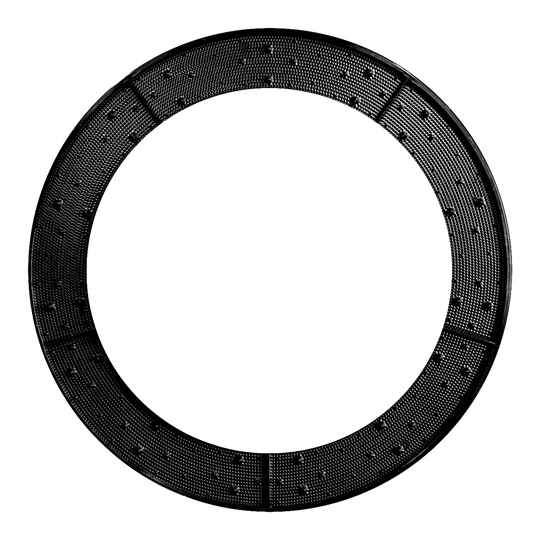 Karella E-Master Ersatzteil Das Bild zeigt einen schwarzen, ringförmigen Wurfkranz mit sichtbaren Noppen auf der Oberfläche. Der Ring ist in mehrere Segmente unterteilt.
