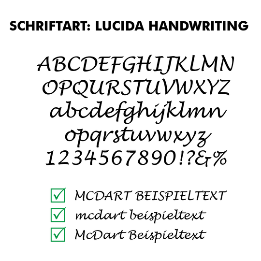 Flightdruck_Schriftart_LucidaHandwritingeLqD3vwHOj3BJ Das Bild zeigt die Schriftart "Lucida Handwriting" mit Beispielen für Groß- und Kleinbuchstaben, Zahlen und Sonderzeichen. Unten sind drei Textbeispiele mit Häkchen illustriert, die verschiedene Schreibweisen im gewählten Schriftstil zeigen.