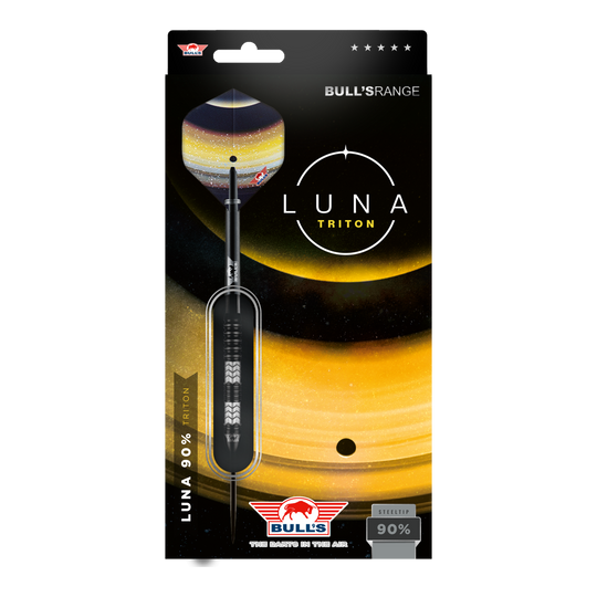 Bulls NL Luna Triton Steeldarts Das Bild zeigt die Verpackung der "Bulls NL Luna Triton Steeldarts". Die Verpackung ist schwarz-gelb gestaltet und hebt den Dartpfeil sowie den Schriftzug "Luna Triton" hervor.