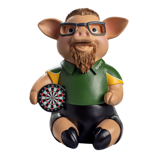 Sport1 Zaubermeister Phrasenschwein Das Bild zeigt eine Schweinchenfigur mit Brille, Bart und einem grünen Sport1-Hemd. In der linken Hand hält das Schwein eine kleine Dartscheibe.