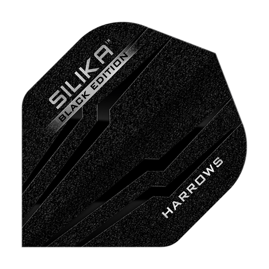 Das Bild zeigt das Produkt "Harrows Silika Black-Edition No2 Standard Flights". Das Flight ist schwarz mit silbernen Akzenten und markanten Schriftzügen.