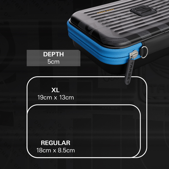 Takoma XL Ghost Series Chris Dobey Dartcase Takoma XL Ghost Series Chris Dobey Dartcase ist auf diesem Bild zu sehen. Es dient zur sicheren Aufbewahrung und zum Transport von Dartpfeilen.