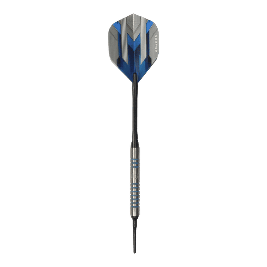 McDart 85er Tungsten V1 Softdarts - 17g Dies ist ein McDart 85er Tungsten V1 Softdart mit einem Gewicht von 17g. Der Dart hat blaue und silberne Akzente und eine schwarze Spitze.