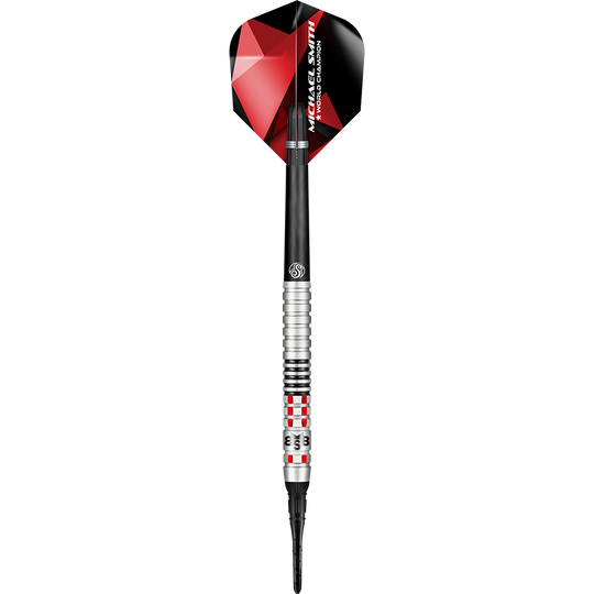 Shot Michael Smith Achieve Softdarts Auf dem Bild ist ein Softdartpfeil mit silbernen und schwarzen Elementen zu sehen. Das Flights ist rot-schwarz und trägt die Aufschrift "Michael Smith World Champion".